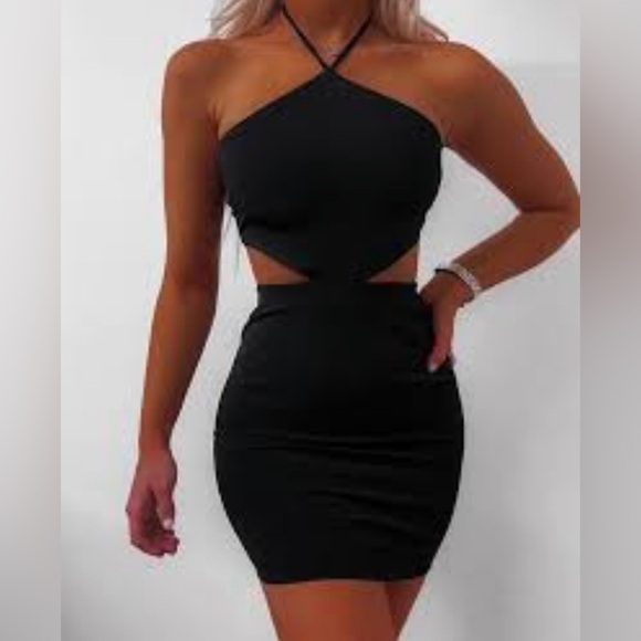 Aidan Mattox Dresses & Skirts - Aidan Mattox Mini Dress with cutout sides Size 2